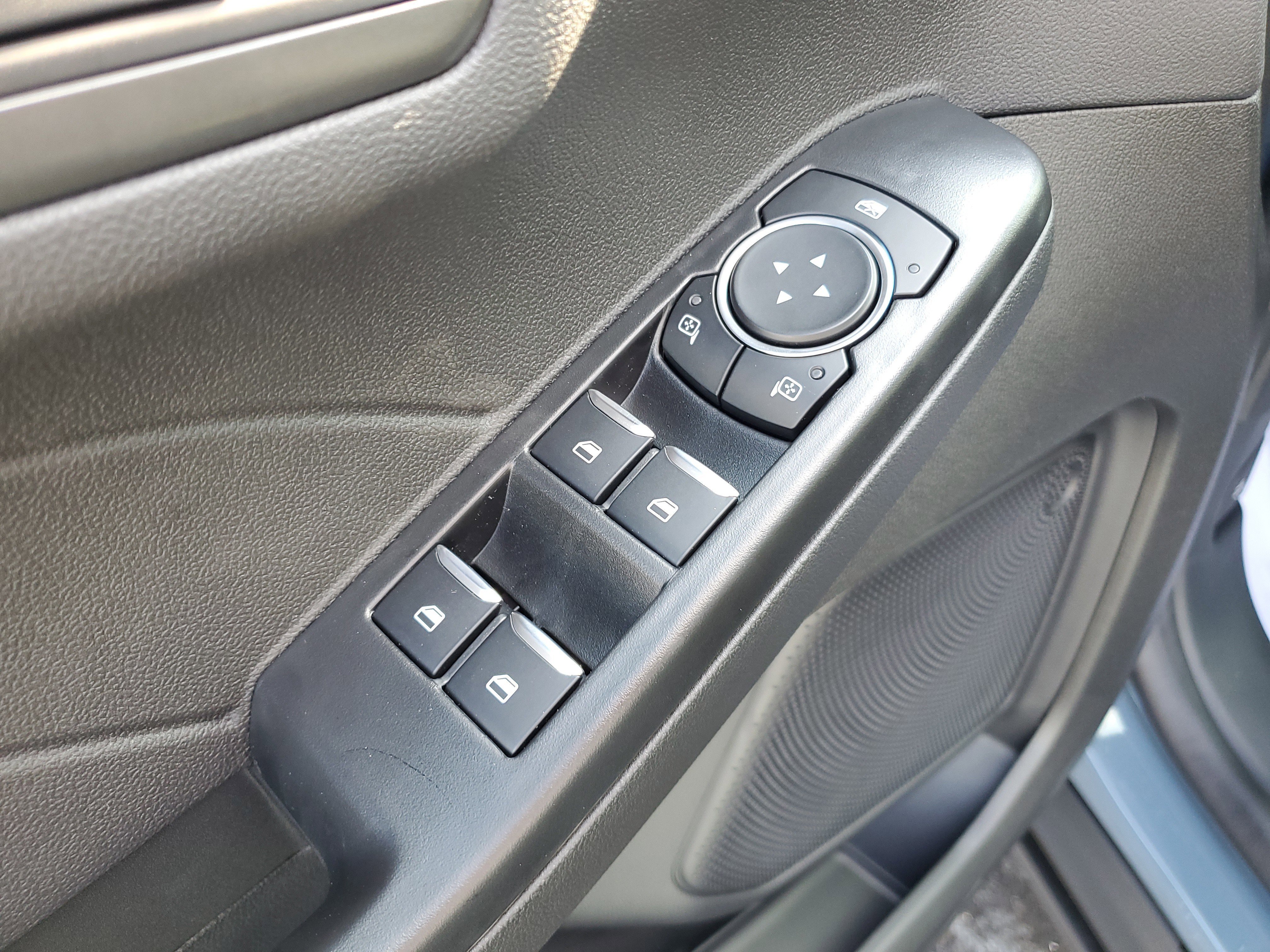 New 2025 Ford Escape Active image 16