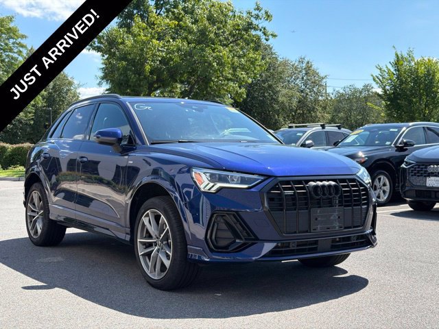 Certified 2023 Audi Q3 2.0T Premium w/ Black Optic Sport Package AWD/4WD image 3