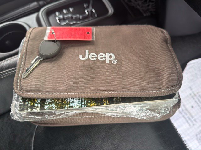 Used 2017 Jeep Wrangler Unlimited Rubicon AWD/4WD image 20