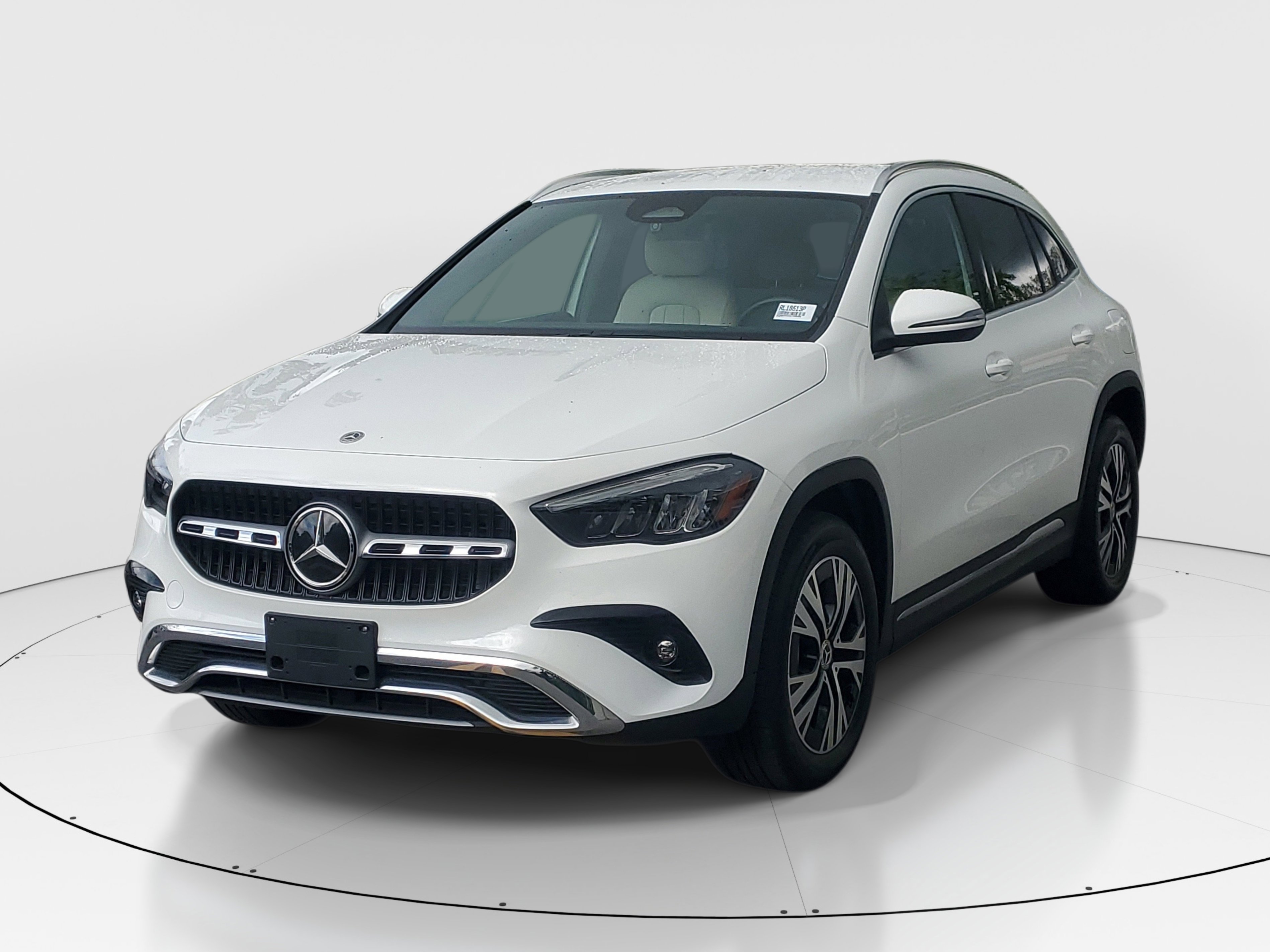Used 2025 Mercedes-Benz GLA 250 4MATIC image 3