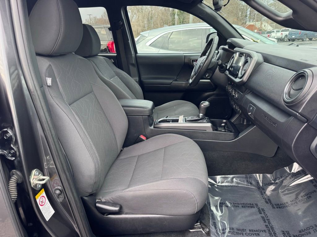 Used 2019 Toyota Tacoma TRD Off-Road image 22