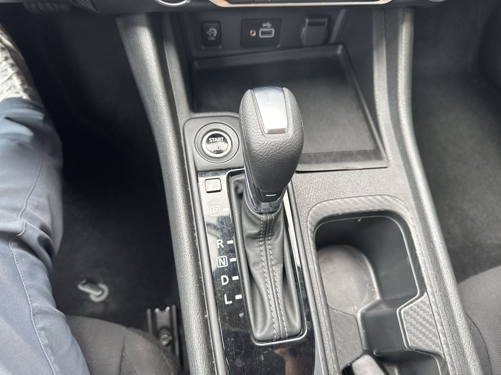Certified 2024 Nissan Sentra S FWD image 25