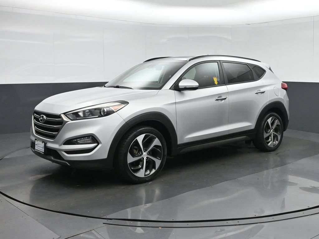 Used 2016 Hyundai Tucson Limited w/ Option Group 03 AWD/4WD image 3