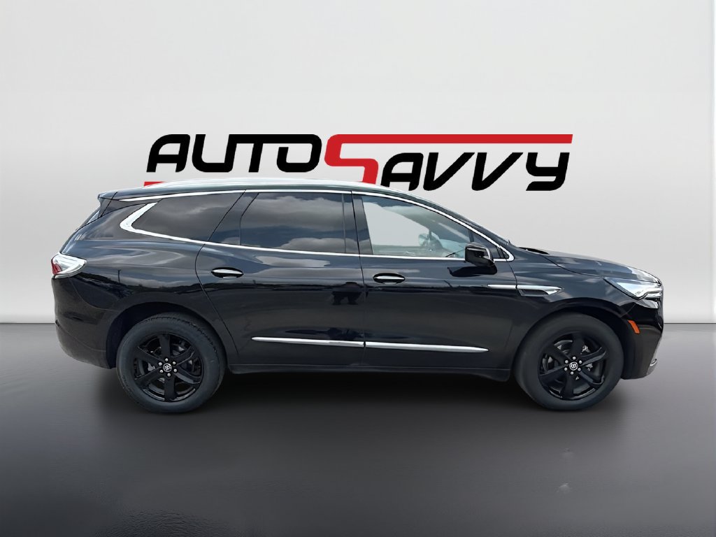 Used 2023 Buick Enclave Essence w/ Sport Touring Edition FWD image 8