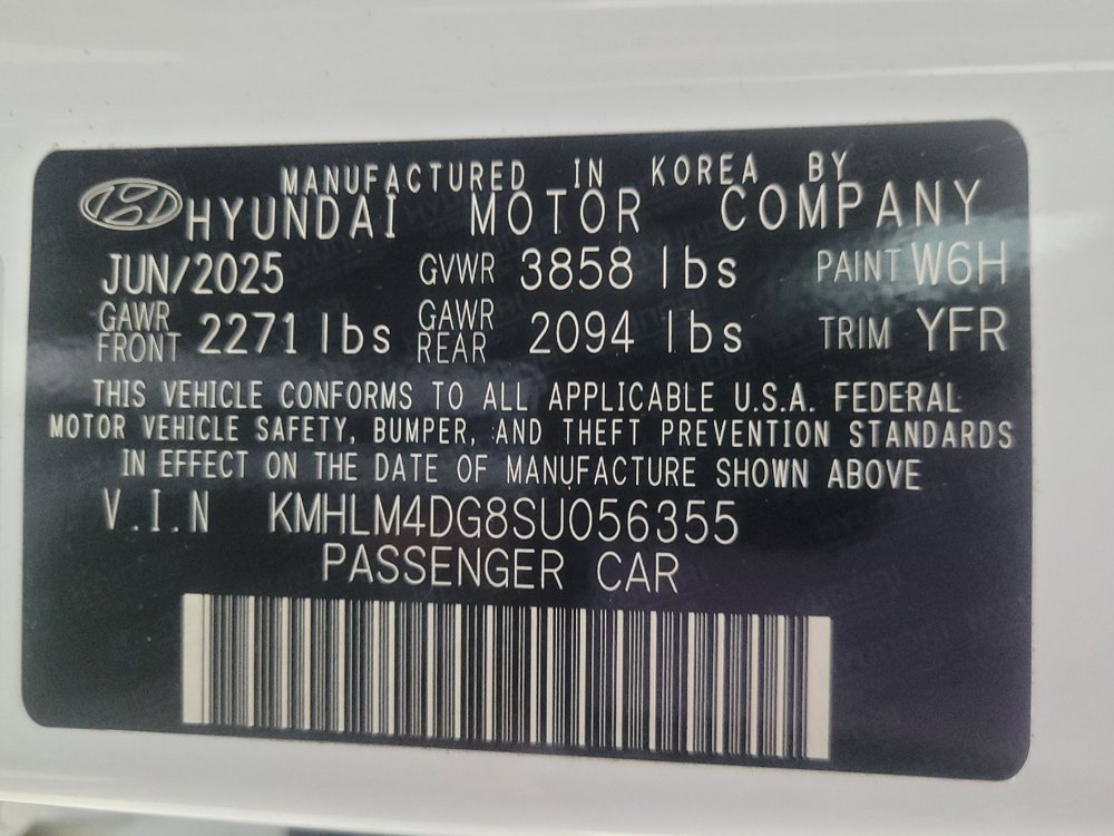 Used 2025 Hyundai Elantra Sport FWD image 33