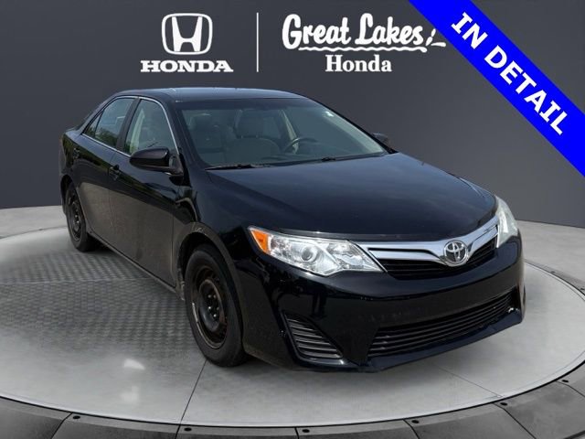 Used 2012 Toyota Camry LE FWD image 1