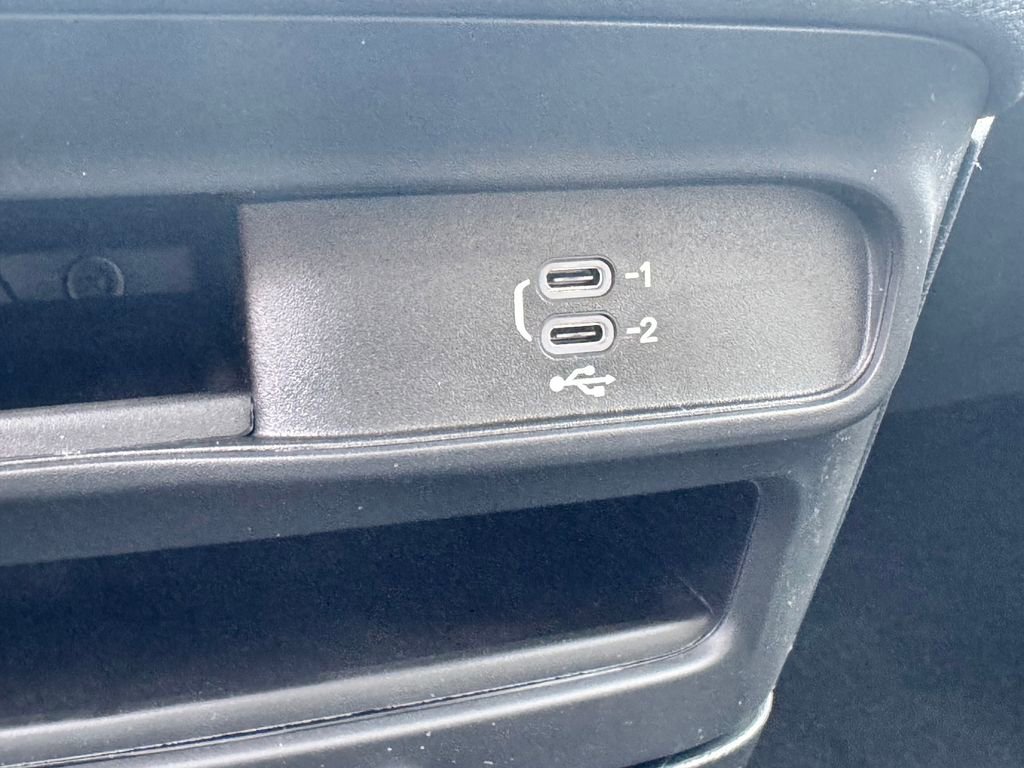 New 2026 Chrysler Pacifica Select FWD image 21