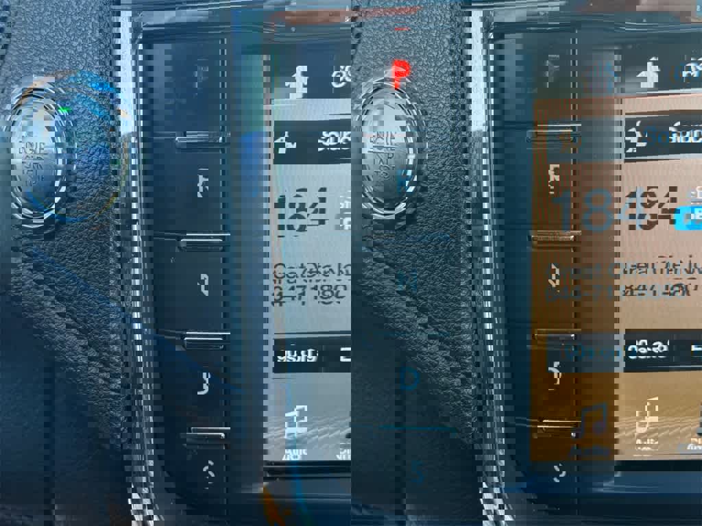 Used 2017 Lincoln Continental Reserve image 31