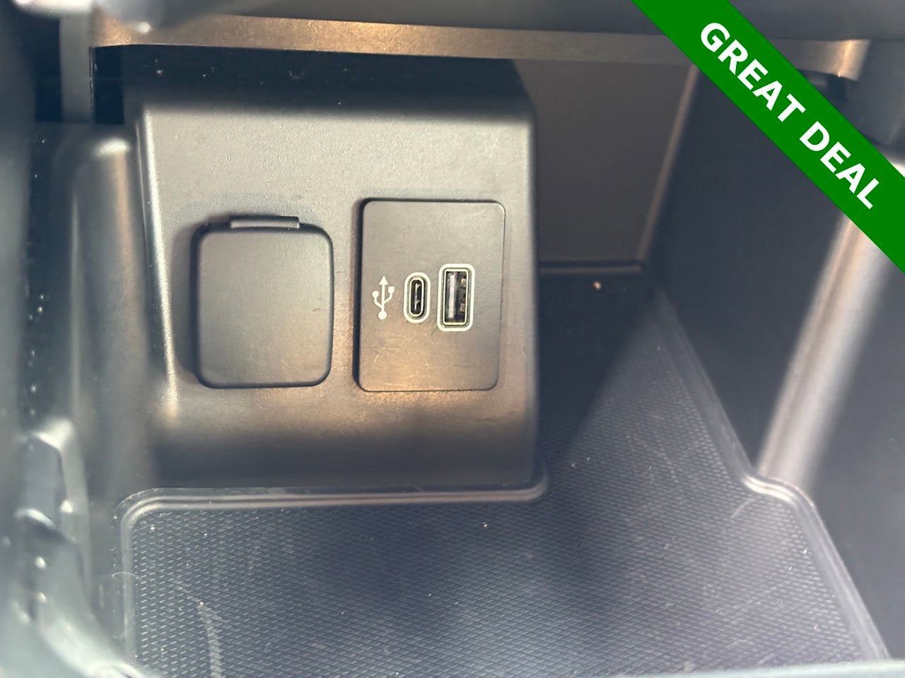 Used 2025 Ford Explorer ST-Line AWD/4WD image 30