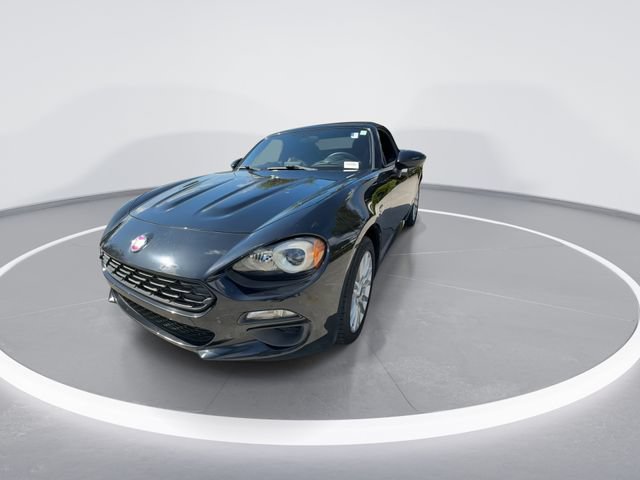 Used 2020 FIAT 124 Spider Classica w/ Technology Group RWD image 3