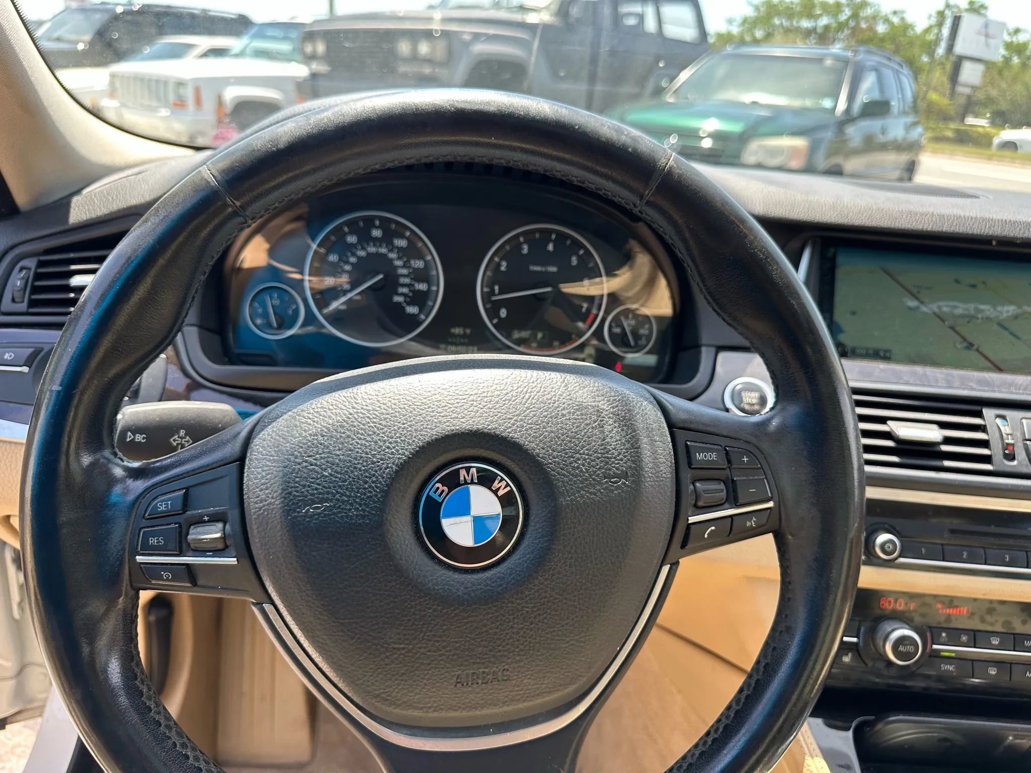 Used 2014 BMW 528i xDrive Sedan AWD/4WD image 11