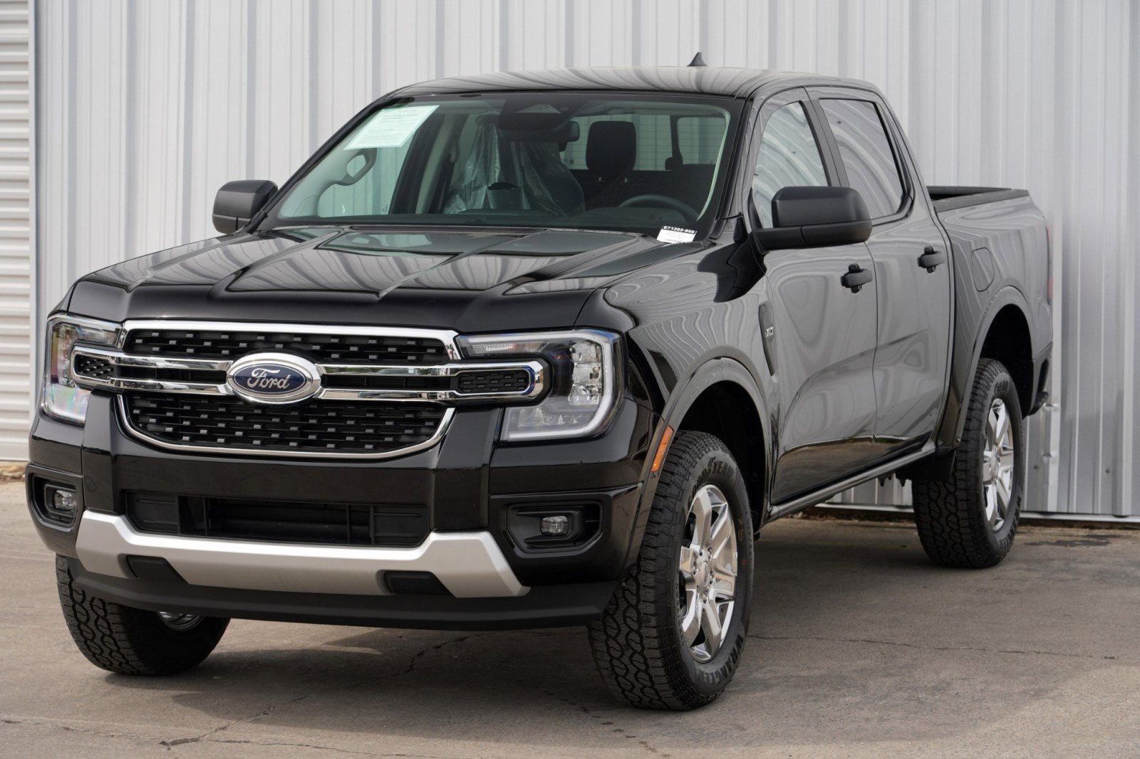 Used 2025 Ford Ranger XLT w/ Equipment Group 301A High image 42