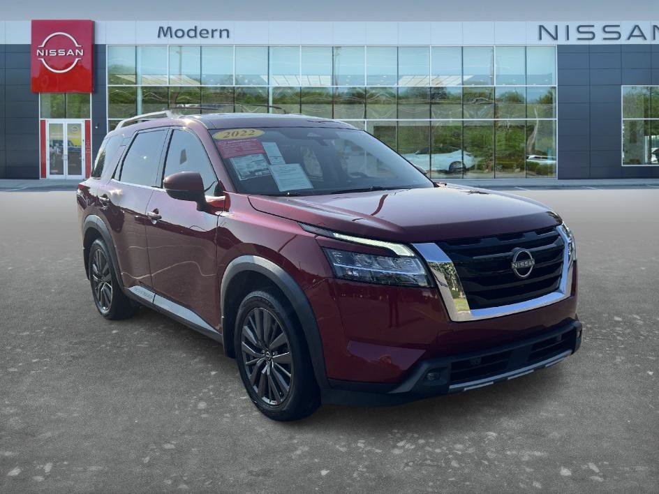 Used 2022 Nissan Pathfinder SL w/ SL Premium Package FWD image 3