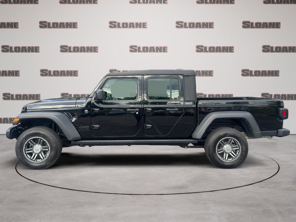 Used 2023 Jeep Gladiator Sport AWD/4WD image 2