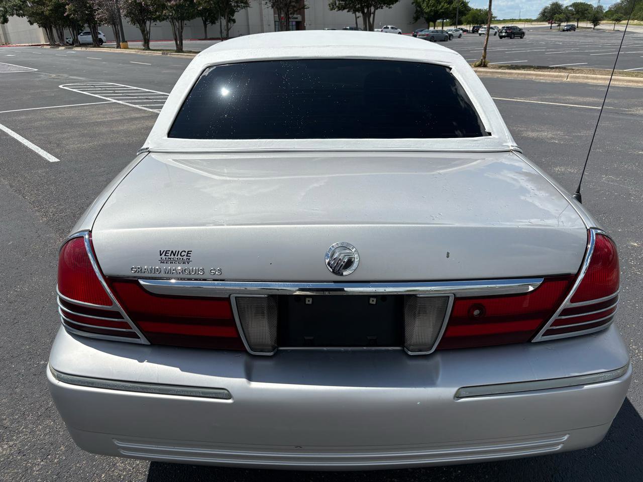 Used 2005 Mercury Grand Marquis GS image 7