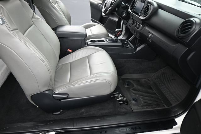 Used 2022 Toyota Tacoma SR RWD image 74