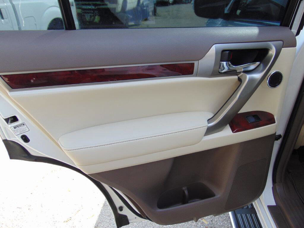 Used 2012 Lexus GX 460 Premium image 25