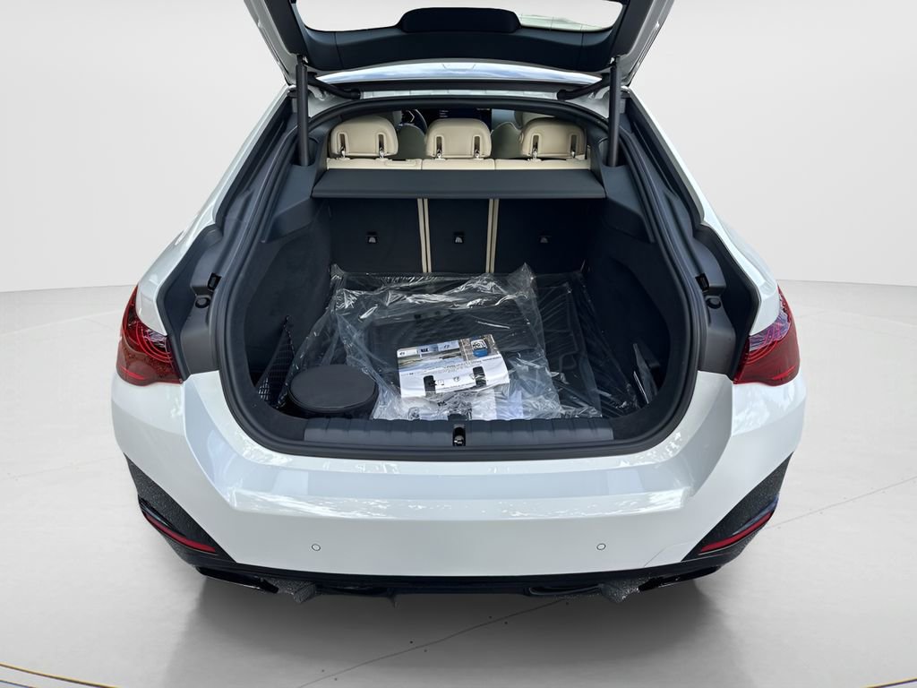 New 2026 BMW M440i w/ Premium Package RWD image 28