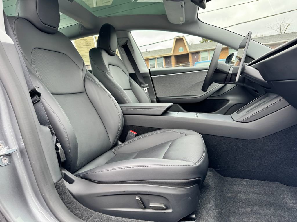 Used 2025 Tesla Model 3 Long Range image 10