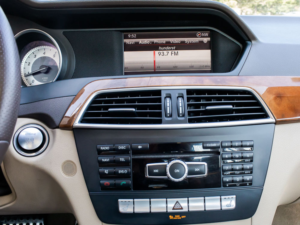 Used 2013 Mercedes-Benz C 250 Sedan image 18