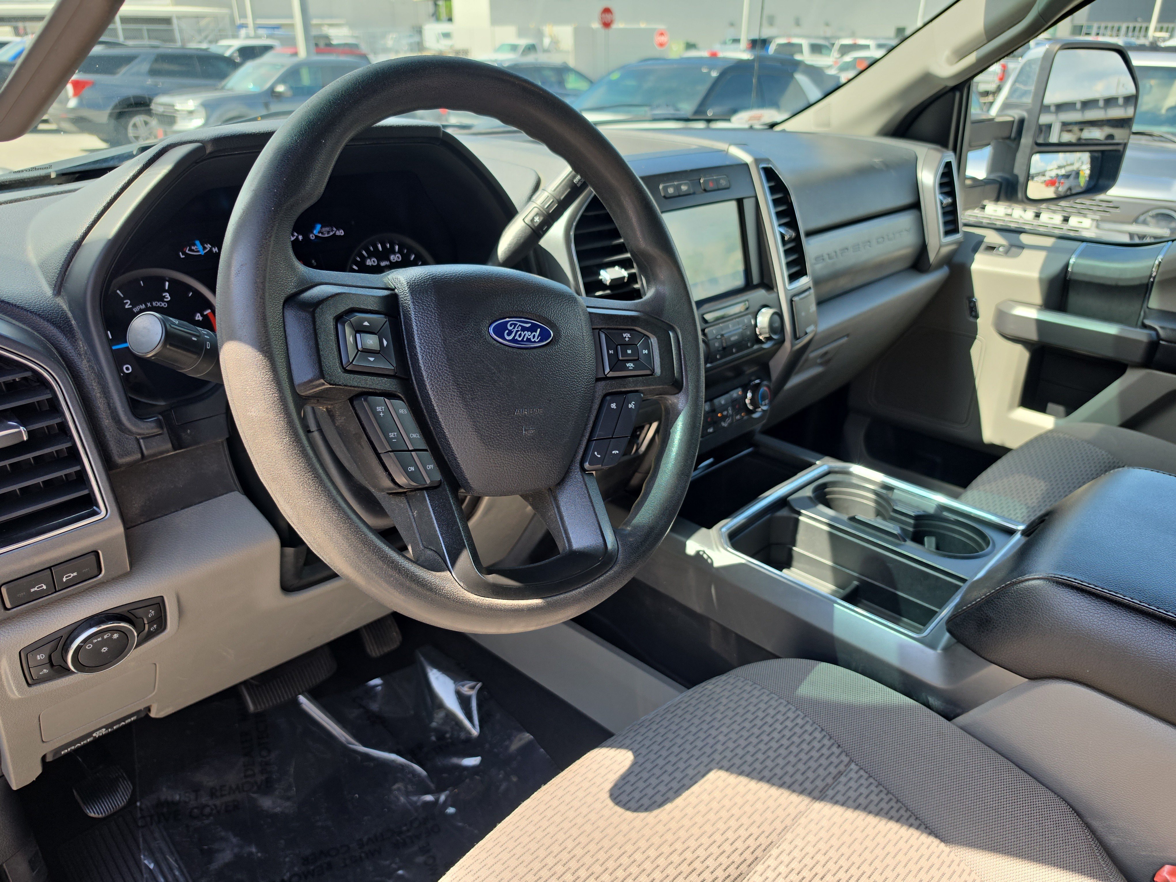 Used 2021 Ford F350 XLT w/ XLT Premium Package AWD/4WD image 20