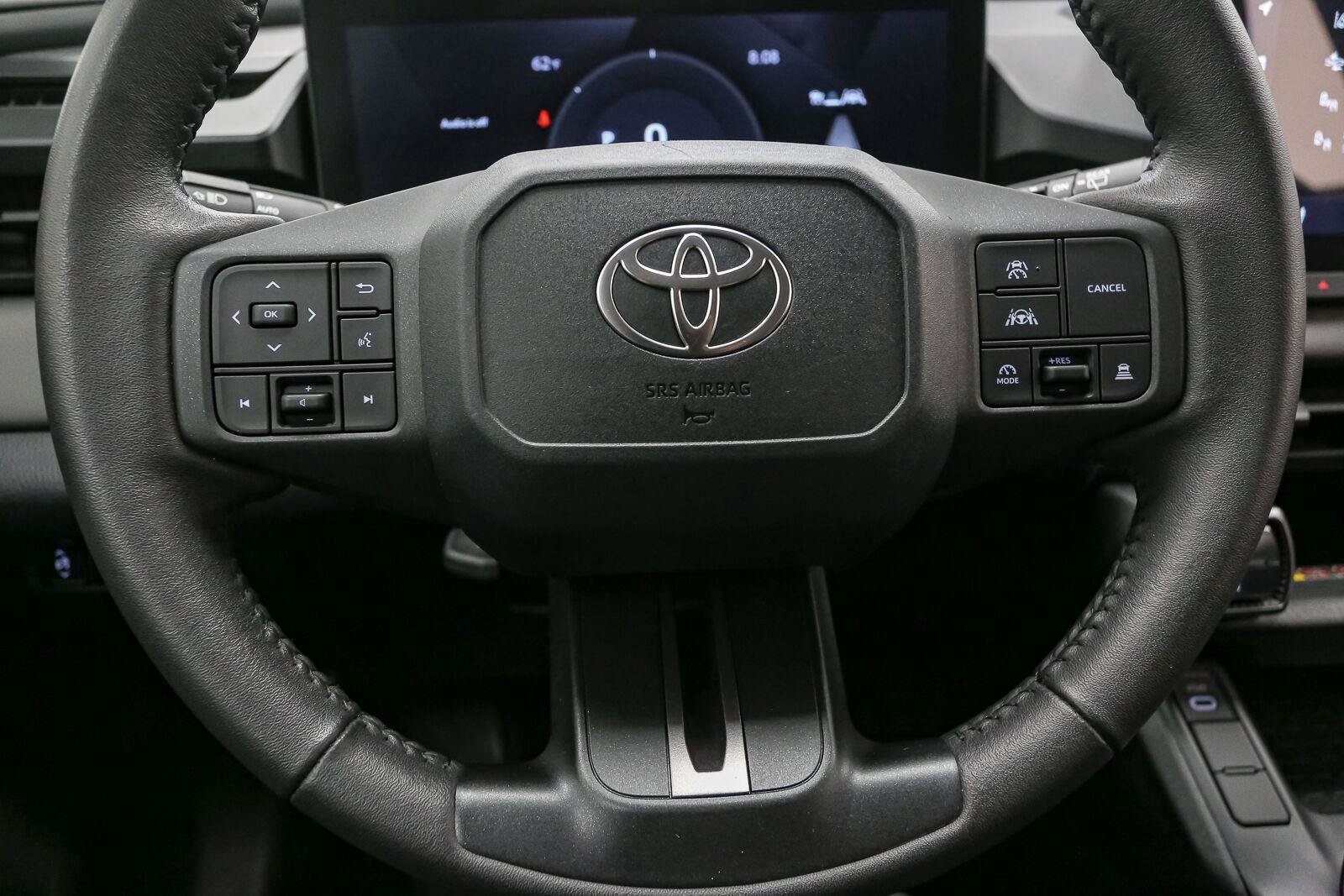 Used 2026 Toyota RAV4 XLE Premium AWD/4WD image 35