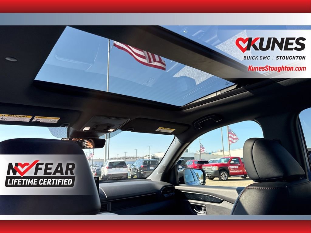 Used 2025 Honda Pilot TrailSport image 47