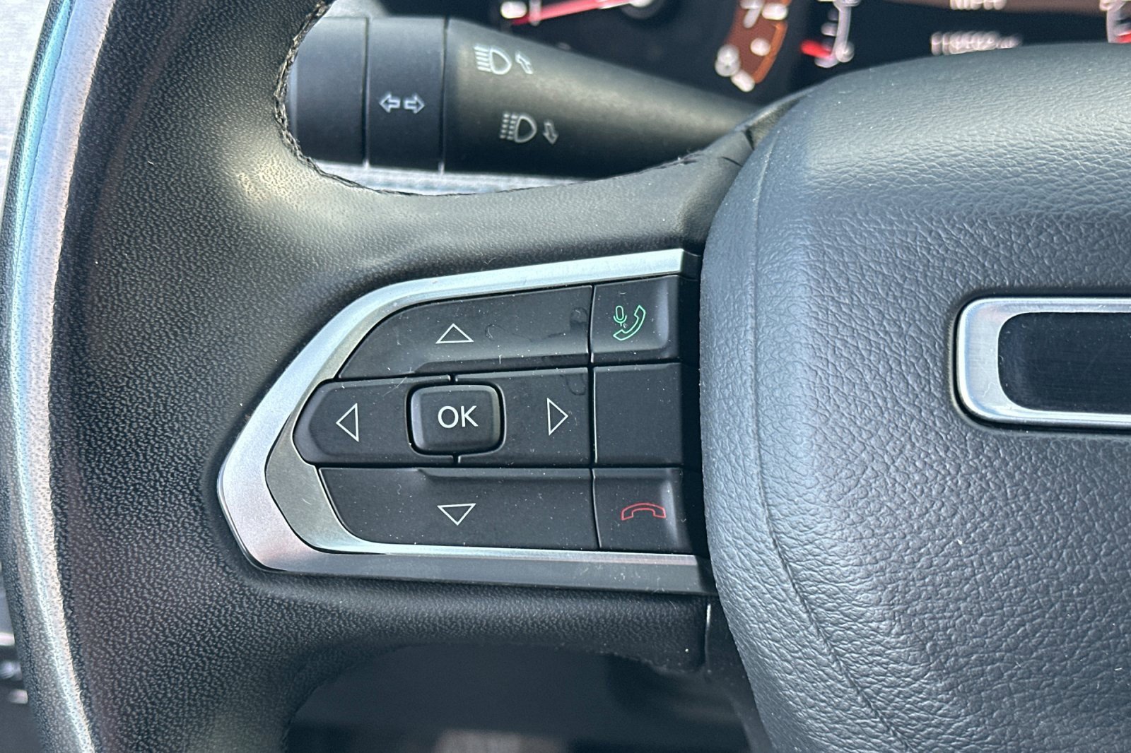 Used 2024 Jeep Compass Latitude image 35