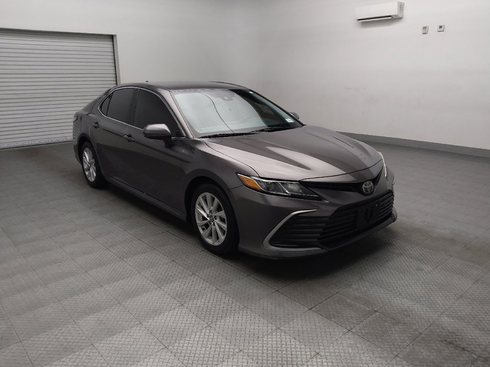 Used 2021 Toyota Camry LE FWD image 13