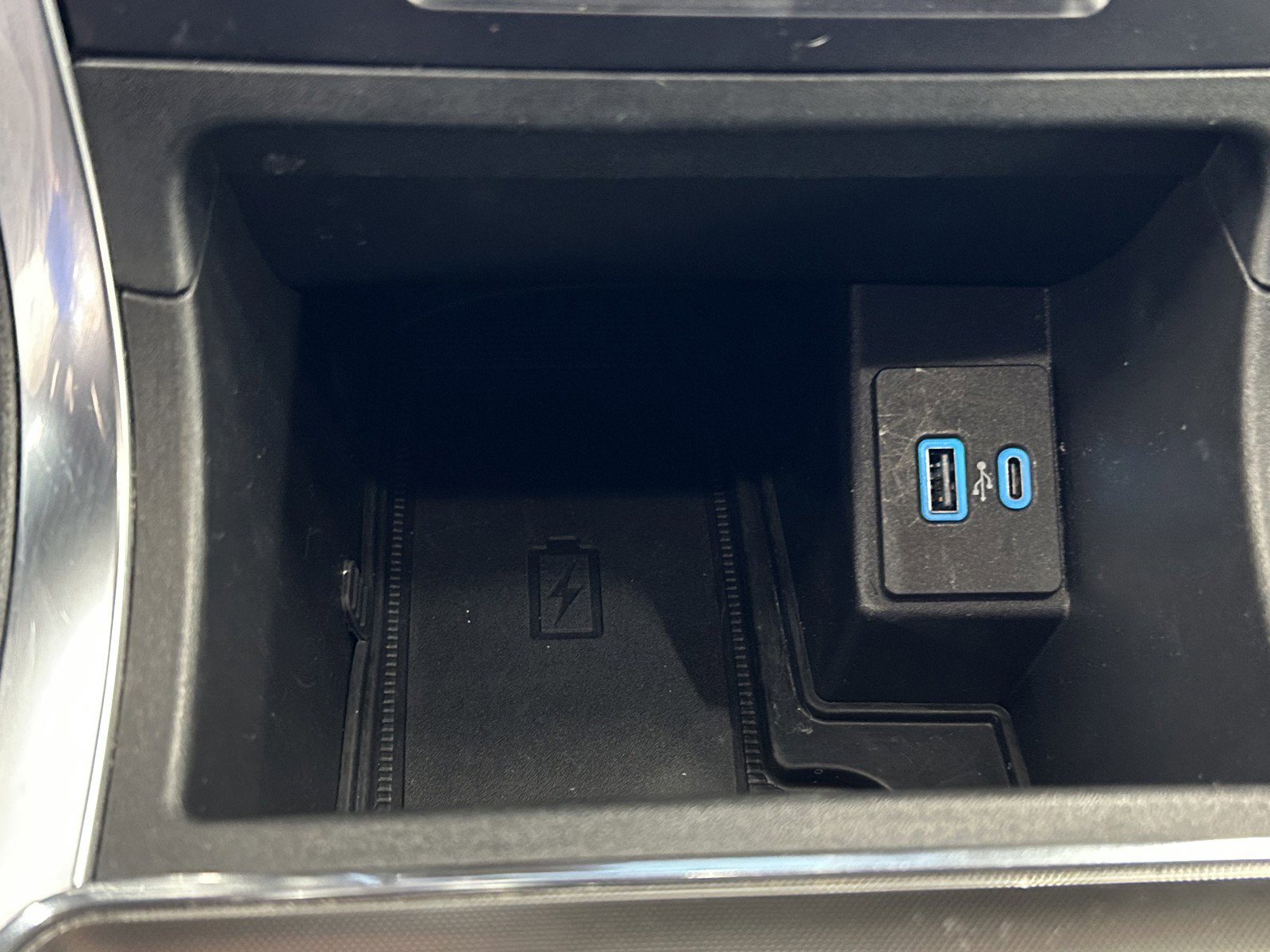 Used 2022 Ford Edge Titanium image 33