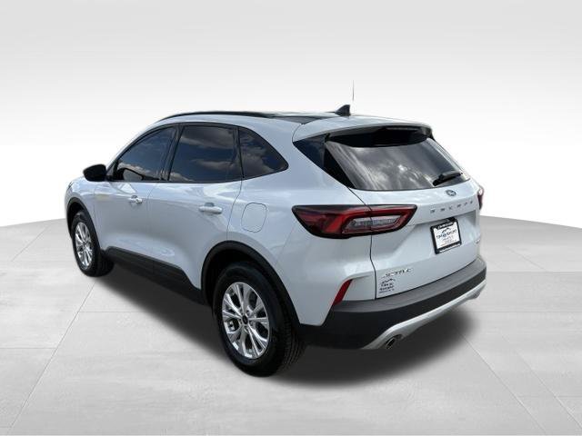 Used 2025 Ford Escape Active w/ Cold Weather Package AWD/4WD image 11