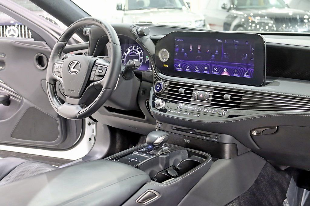 Used 2022 Lexus LS 500h AWD w/ Luxury Package image 37