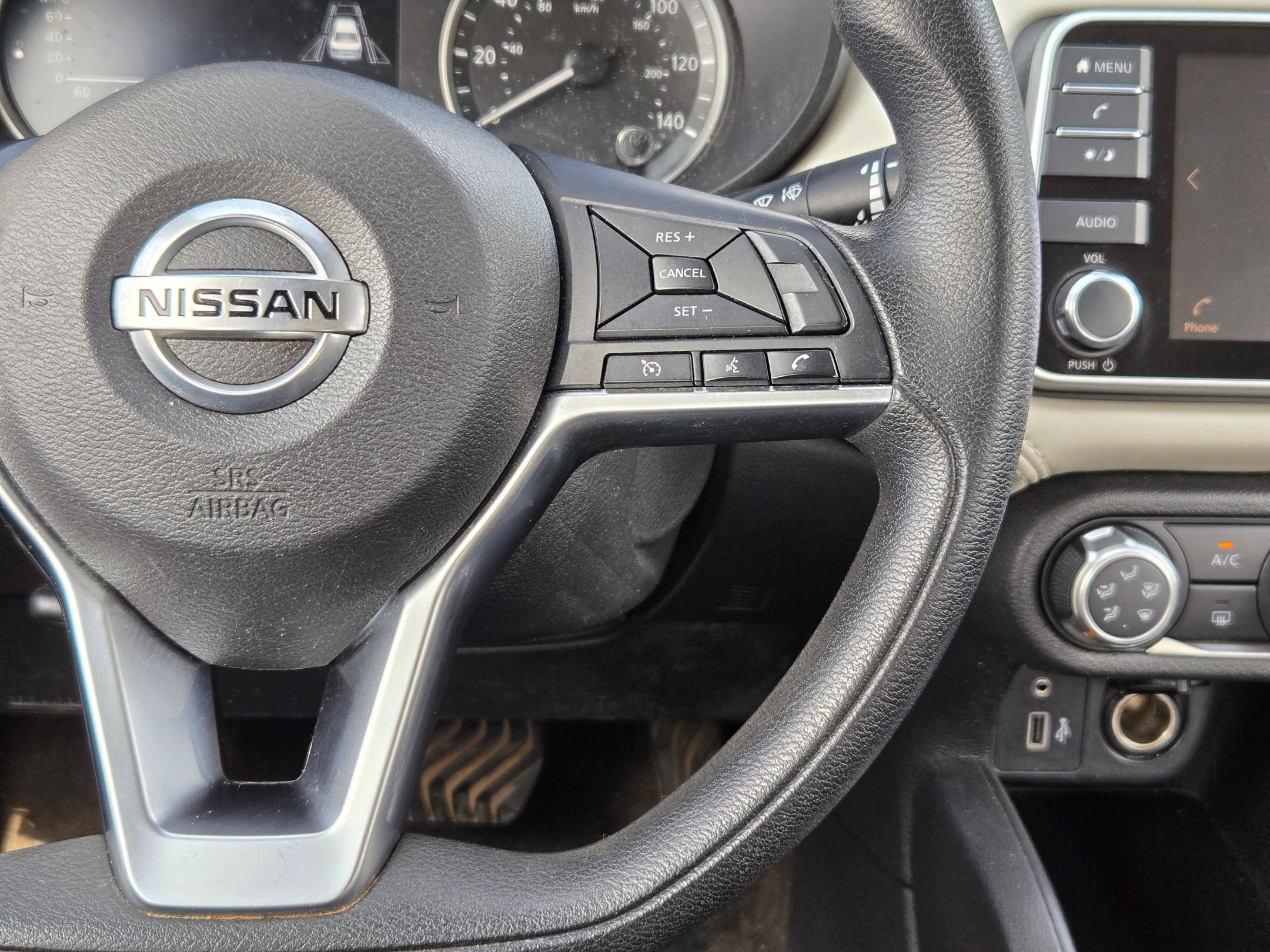 Used 2020 Nissan Versa SV FWD image 22