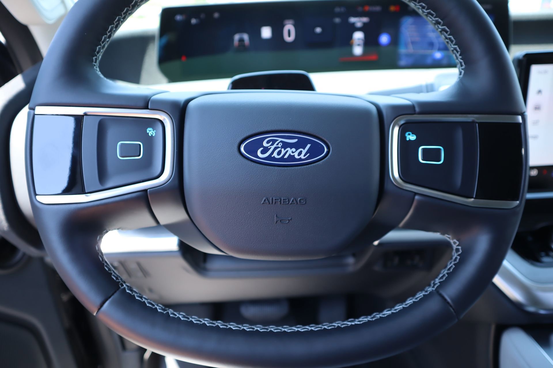 New 2026 Ford Expedition Max Platinum w/ Driver's Package AWD/4WD image 3