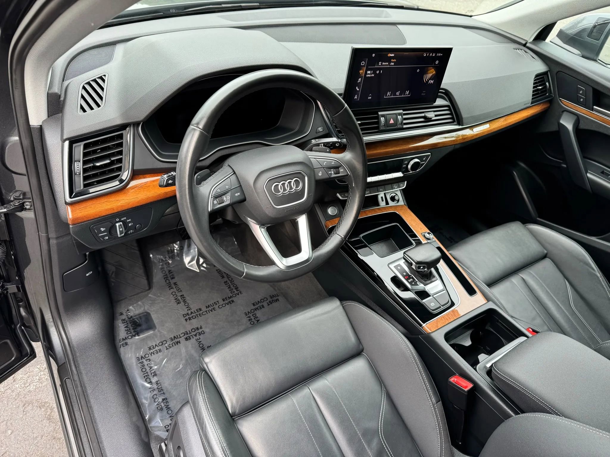 Used 2022 Audi Q5 e Premium w/ Convenience Package image 21