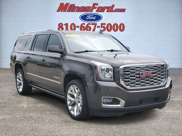 Used 2019 GMC Yukon XL Denali AWD/4WD image 2