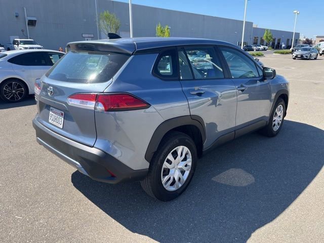Used 2025 Toyota Corolla Cross L image 5