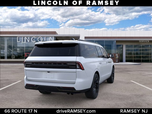New 2026 Lincoln Navigator L Reserve w/ Jet Appearance Package AWD/4WD image 9