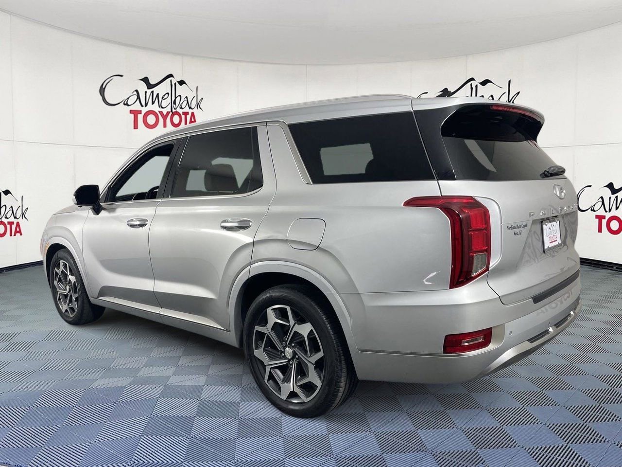 Used 2022 Hyundai Palisade Calligraphy w/ Cargo Package image 5
