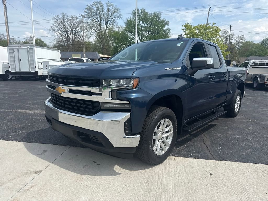 Used 2019 Chevrolet Silverado 1500 LT w/ All-Star Edition AWD/4WD video 2