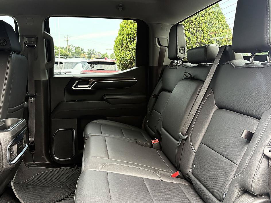 Used 2024 Chevrolet Silverado 1500 LTZ AWD/4WD image 8