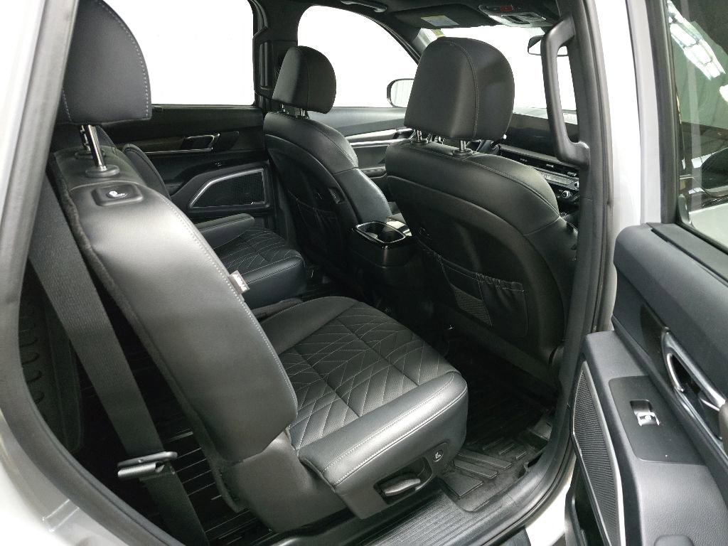 Used 2023 Kia Telluride EX X-Line AWD/4WD image 18
