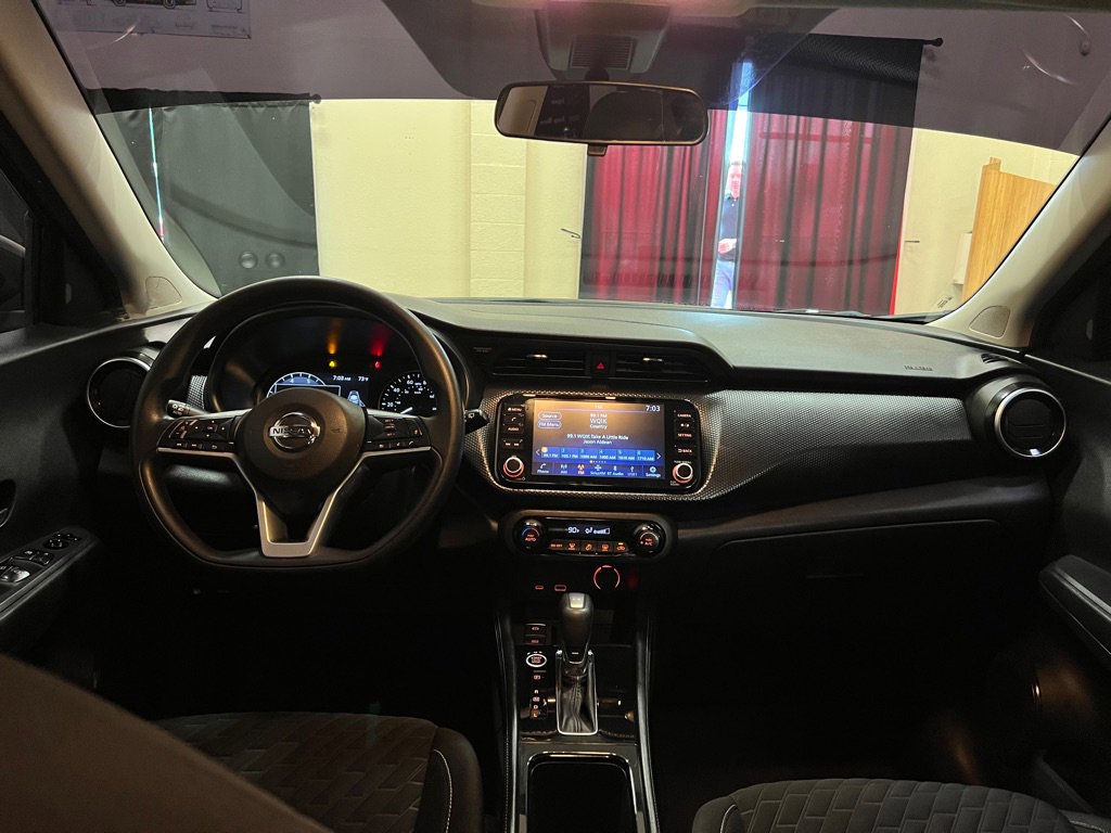Used 2021 Nissan Kicks SV FWD image 18