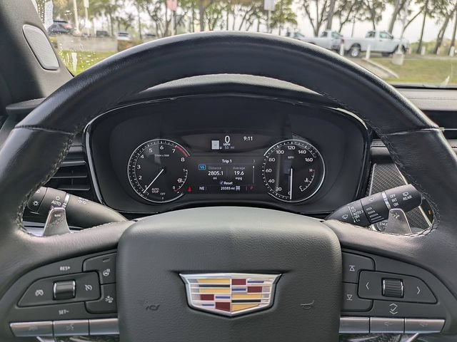 Certified 2025 Cadillac XT6 Sport AWD/4WD image 32