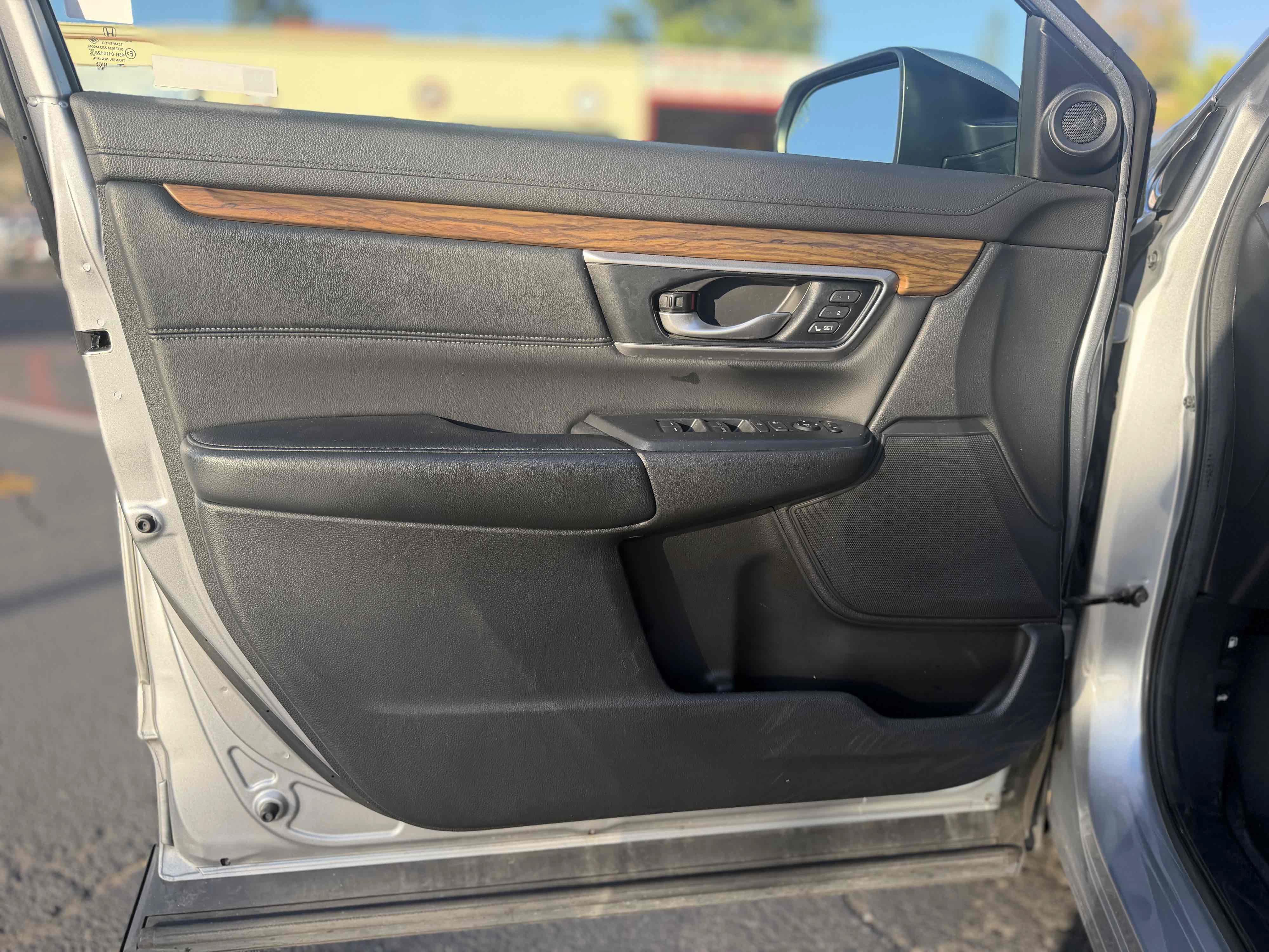 Used 2018 Honda CR-V EX-L image 16