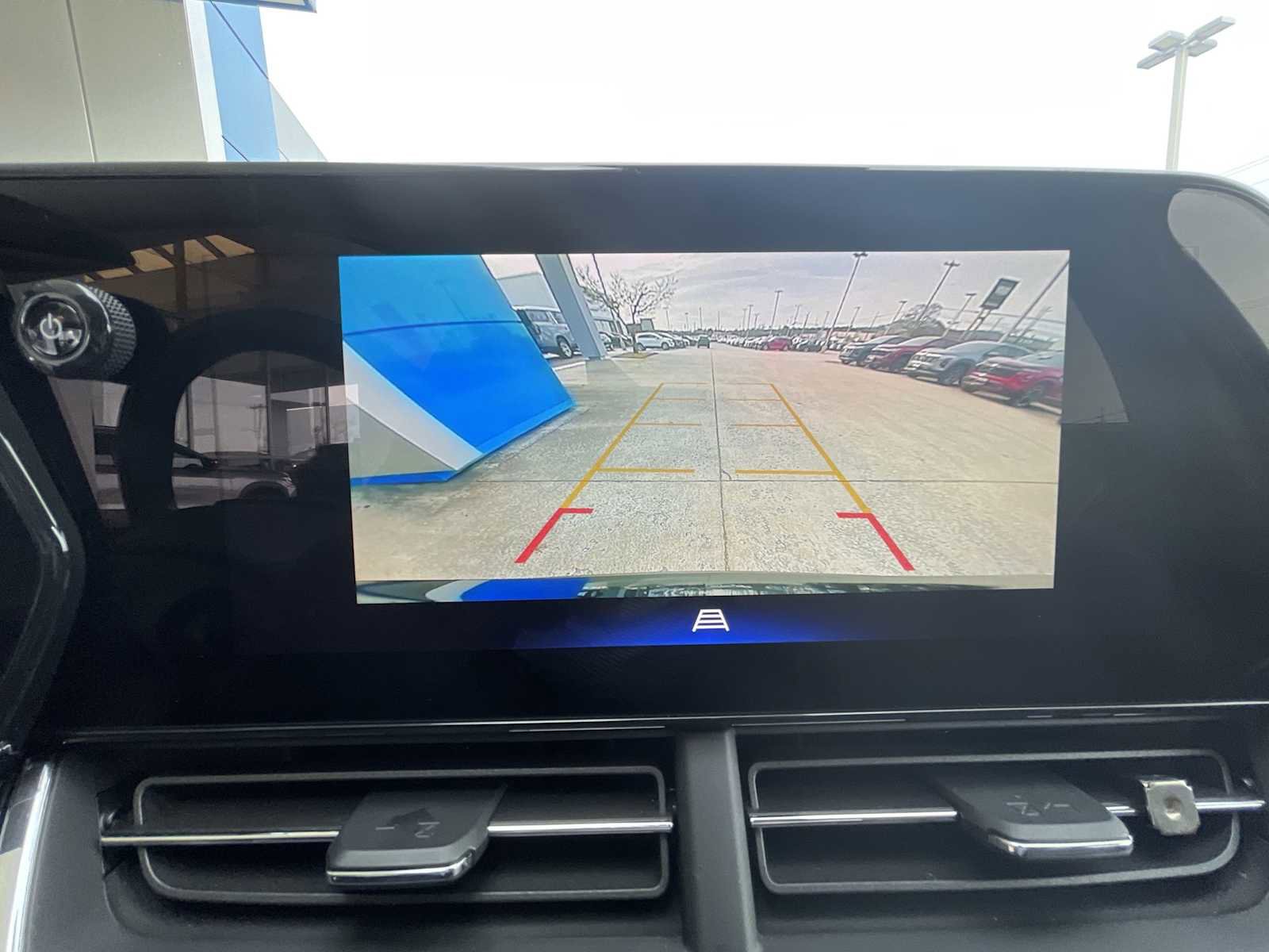 Used 2025 Chevrolet Trax ACTIV w/ Driver Confidence Package image 14