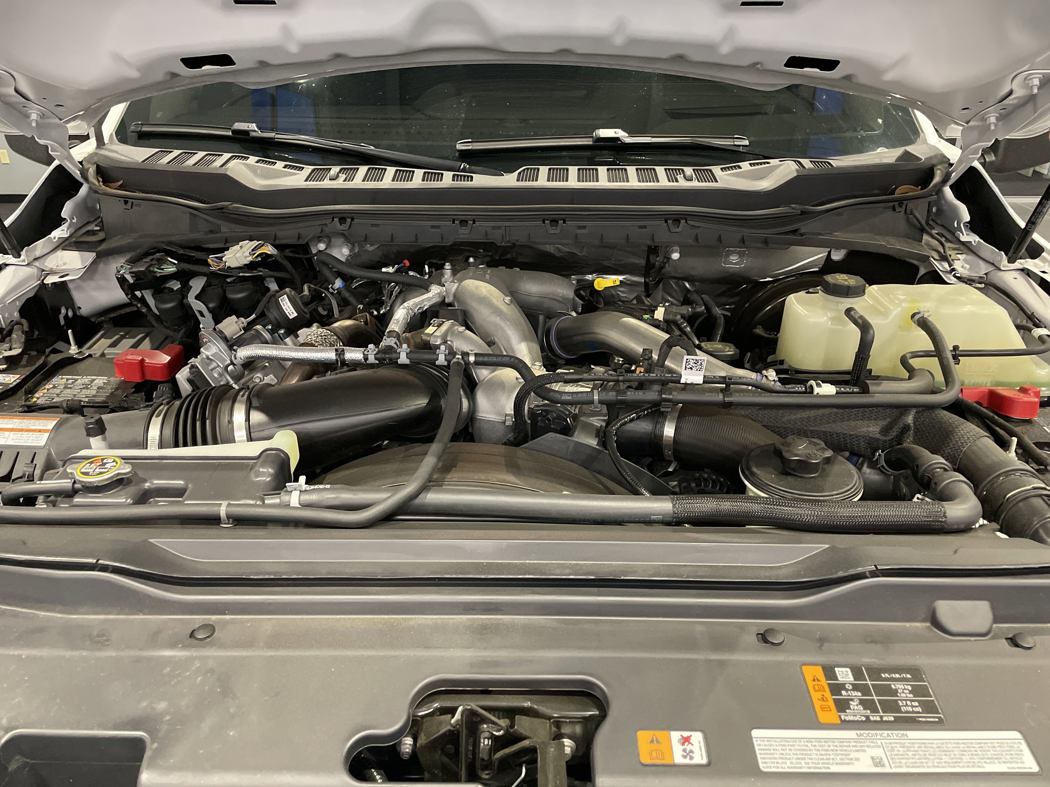 Used 2025 Ford F250 Lariat w/ Lariat Ultimate Package image 39