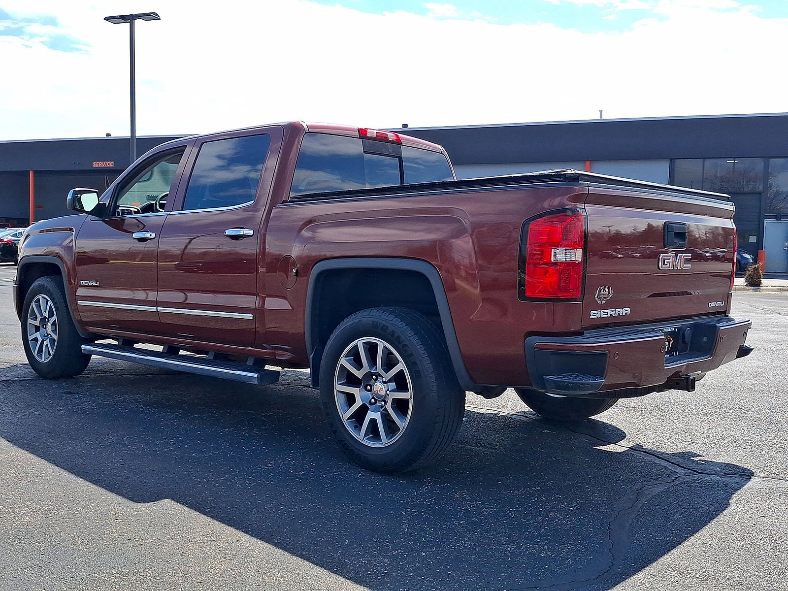Used 2015 GMC Sierra 1500 Denali AWD/4WD image 22