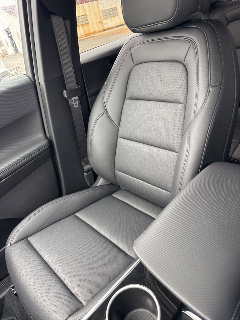 New 2026 Chevrolet Equinox LT w/ Convenience Package II image 28