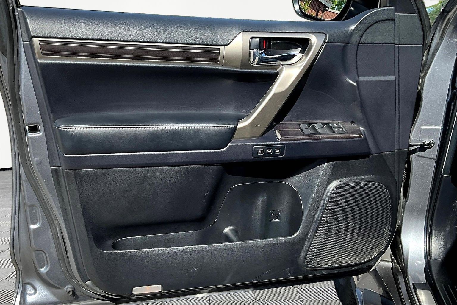 Used 2020 Lexus GX 460 Premium AWD/4WD image 19